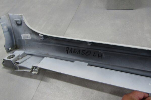 Zijskirt Links Dorpellijst Toyota Corolla XII Sedan E21 75860 02230 Dorpel P16150