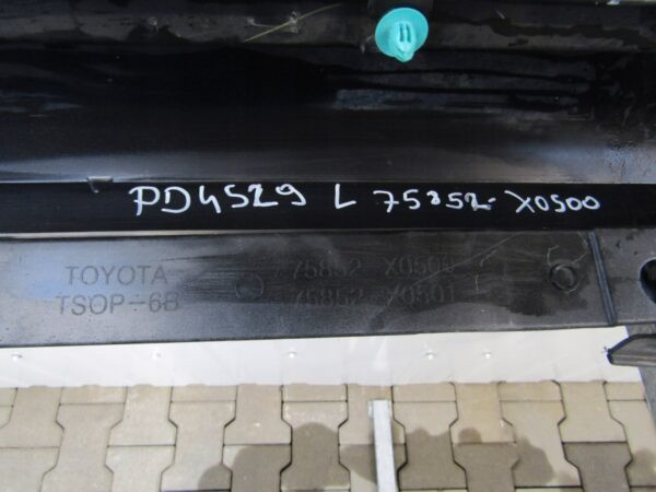Zijskirt Dorpellijst Links Toyota Prius 09- Performance 8824035333 Dorpel PD4529