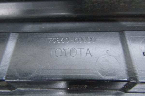 Zijskirt Links Dorpellijst Toyota Yaris 4 IV 20- Mazda 2 22- Hybrid 75852 od100 75860-k0080 Dorpel P14965