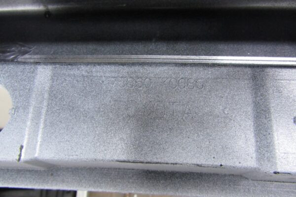 Zijskirt Links Dorpellijst Toyota Yaris 4 IV 20- Mazda 2 22- Hybrid 75852 od100 75860-k0080 Dorpel P15204