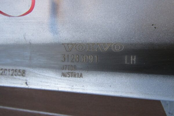 Zijskirt Dorpellijst Links Volvo V60 S60 R Design 10-18 31283091 Dorpel P9006
