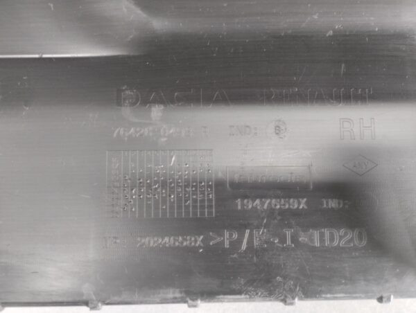 ZZijskirt Dorpellijst Rechts Dacia Duster II 2 17- 764264932r 1947659x Dorpel P16323