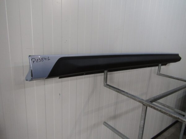 Zijskirt Rechts Dorpellijst MG 3 Saic Motor 11-24 Afdekking 30069228 529307887 Dorpel P13841