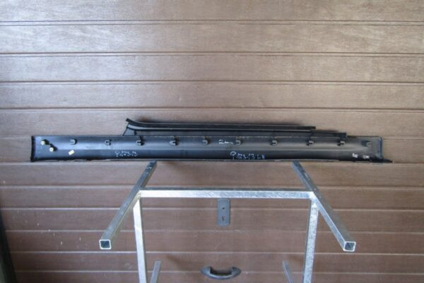 Zijskirt Dorpellijst Links Mini Cooper S F56 F57 LCI 22- 16189910GB Dorpel P12313