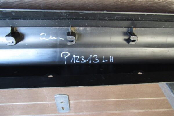 Zijskirt Dorpellijst Links Mini Cooper S F56 F57 LCI 22- 16189910GB Dorpel P12313