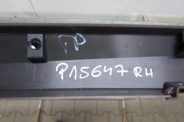 Zijskirt Dorpellijst Rechts Nissan Leaf II ZE1 17- 76852 -5sa0a 76850-6wl2c Dorpel P15647