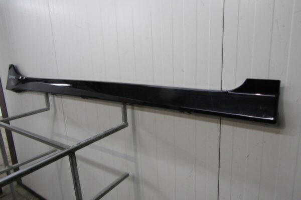 Zijskirt Dorpellijst Rechts Nissan Leaf II ZE1 17- 76852 -5sa0a 76850-6wl2c Dorpel P15968