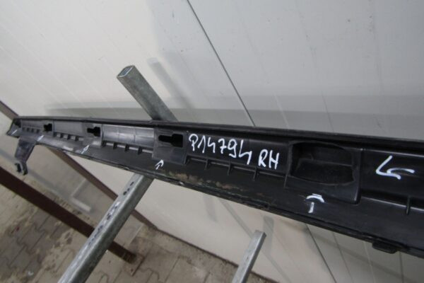 Zijskirt Dorpellijst Rechts Skoda Kamiq Monte Carlo 658853860r 658853544r Dorpel P14794