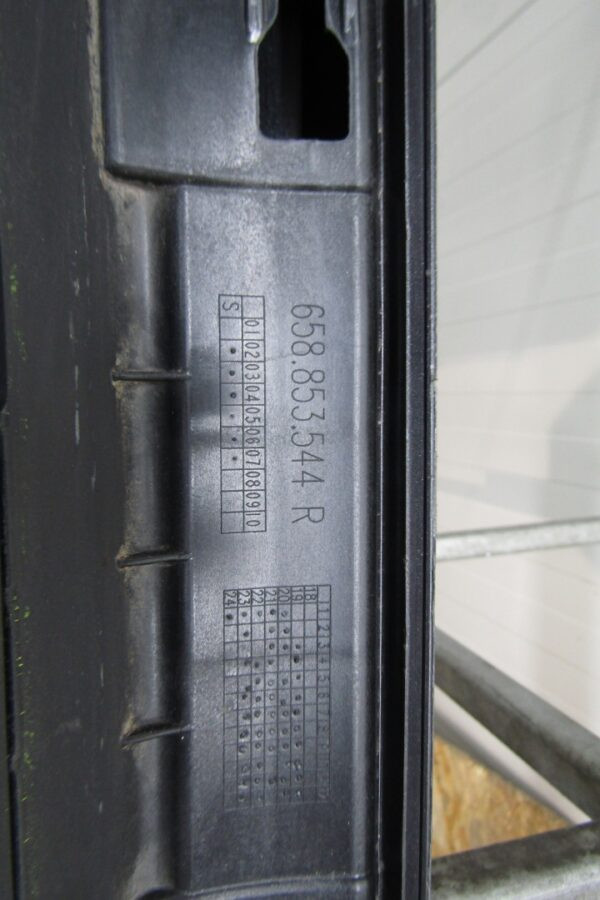 Zijskirt Dorpellijst Rechts Skoda Kamiq Monte Carlo 658853860r 658853544r Dorpel P15596