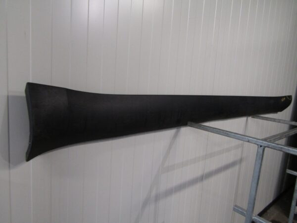 Zijskirt Dorpellijst Rechts TESLA Y 20- model Y 1493632-00-b 1497744-00-c Dorpel P13020