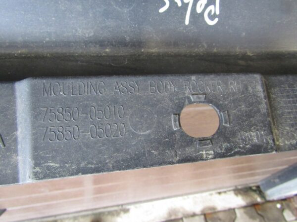 Zijskirt Rechts Dorpellijst Toyota Avensis T27 09- 9480040840 Dorpel P5690