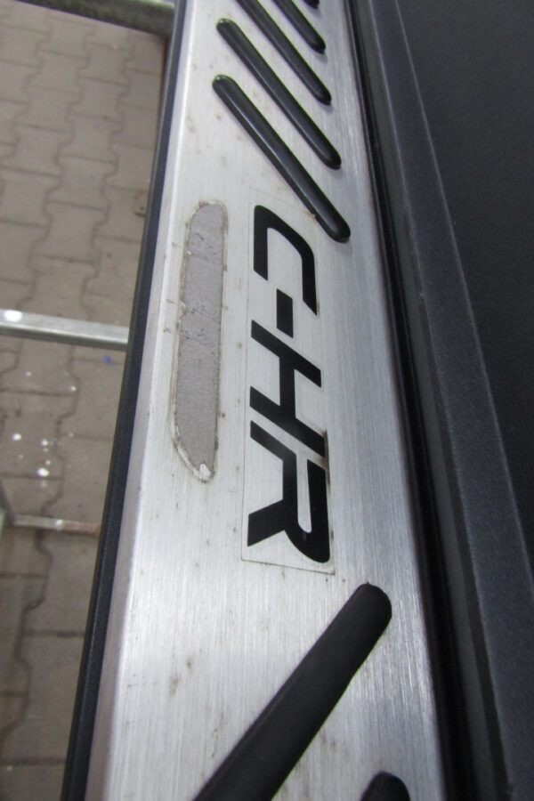 Zijskirt Dorpellijst Rechts Toyota CHR 1 I stap 16-23 Dorpel P15993