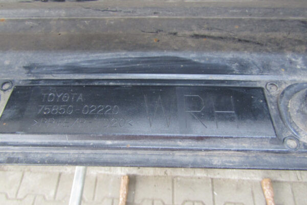Zijskirt Dorpellijst Rechts Toyota Corolla XII Stationwagen E21 7585002220 Dorpel P13610