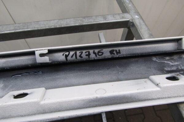 Zijskirt Dorpellijst Rechts Toyota Land Cruiser 150 09- 5D JM150 75805-60050 Dorpel P12746
