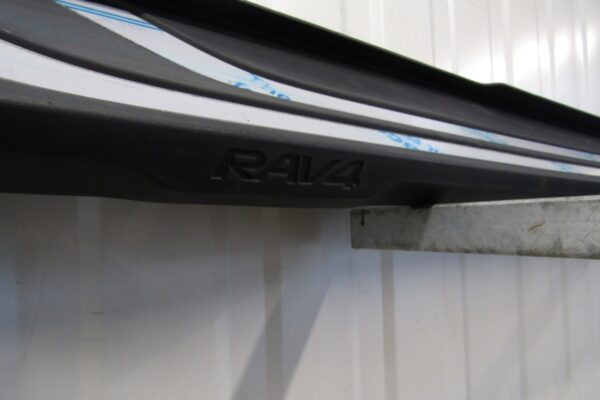 Zijskirt Dorpellijst Rechts Toyota RAV 4 RAV4 5 V XA50 19 Graden pzq4442120-761 Dorpel P12660A