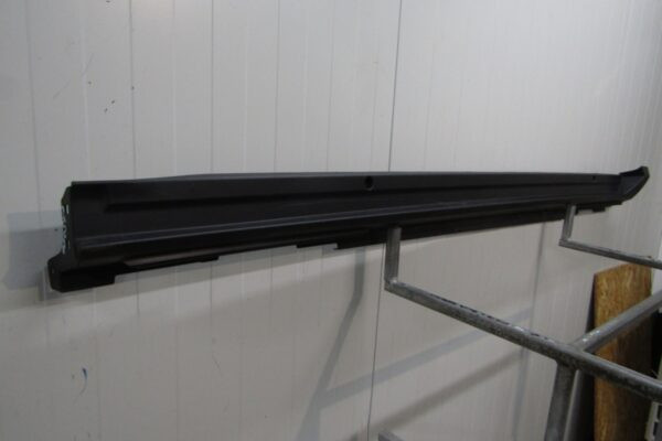 Zijskirt Dorpellijst Rechts Toyota Yaris CROSS 20- XP210 7585152120 Dorpel P15306