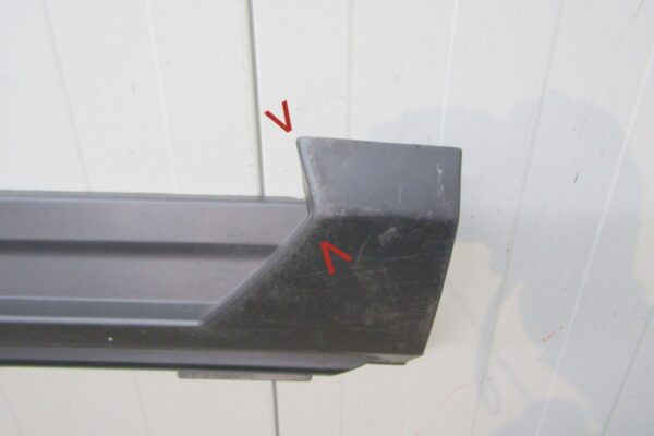 Zijskirt Dorpellijst Rechts Toyota Yaris CROSS 20- XP210 7585152120 Dorpel P15306