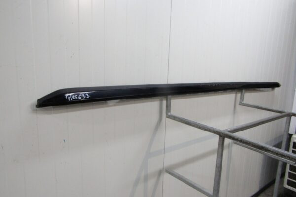 Zijskirt  Dorpellijst Rechts VW Touran II 2 R-Line RLine 15- 5TA853858 Dorpel P15633