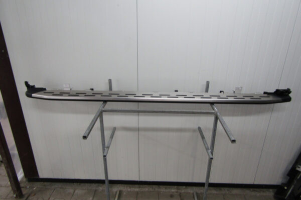 Zijskirt Dorpellijst Rechts Volvo XC40 XC 40 17 Graden 32147779 Dorpel P13429