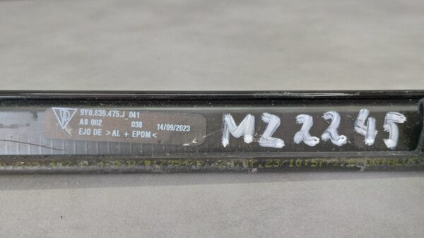 Zijskirt Links Sierstrip PORSCHE CAYENNE 9Y0839475J041 Links Achter Dorpel MZ2245