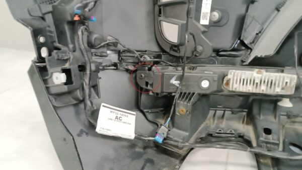 Bumper Land Rover Discovery R Dynamic FACELIFT 21- MY42-17F003-AW Voorbumper HK1361