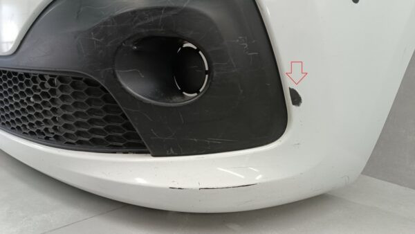Bumper Renault Trafic 3 III 14-19 / 620223916R Voorbumper HK1303