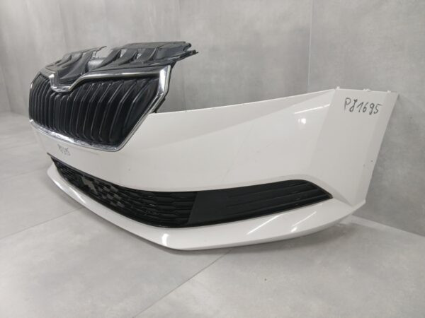 Bumper Skoda Fabia 3 III 6V0 facelift 18-21 6V0807221F Voorbumper PJ1695