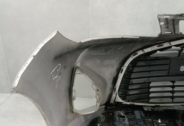 Bumper Toyota Yaris 3 III facelift 14-17 53102-0D040 Voorbumper HK1340