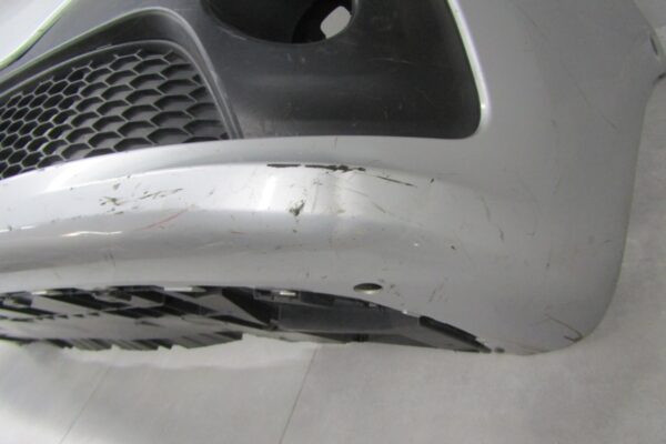 Bumper RENAULT TRAFIC III 3 14-21 620223916R Voorbumper MK4735