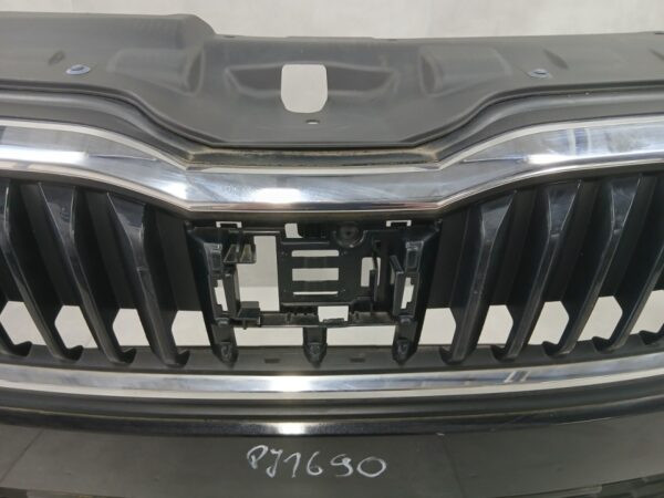 Bumper Skoda Scala 657 19-22 657807221 Voorbumper PJ1690