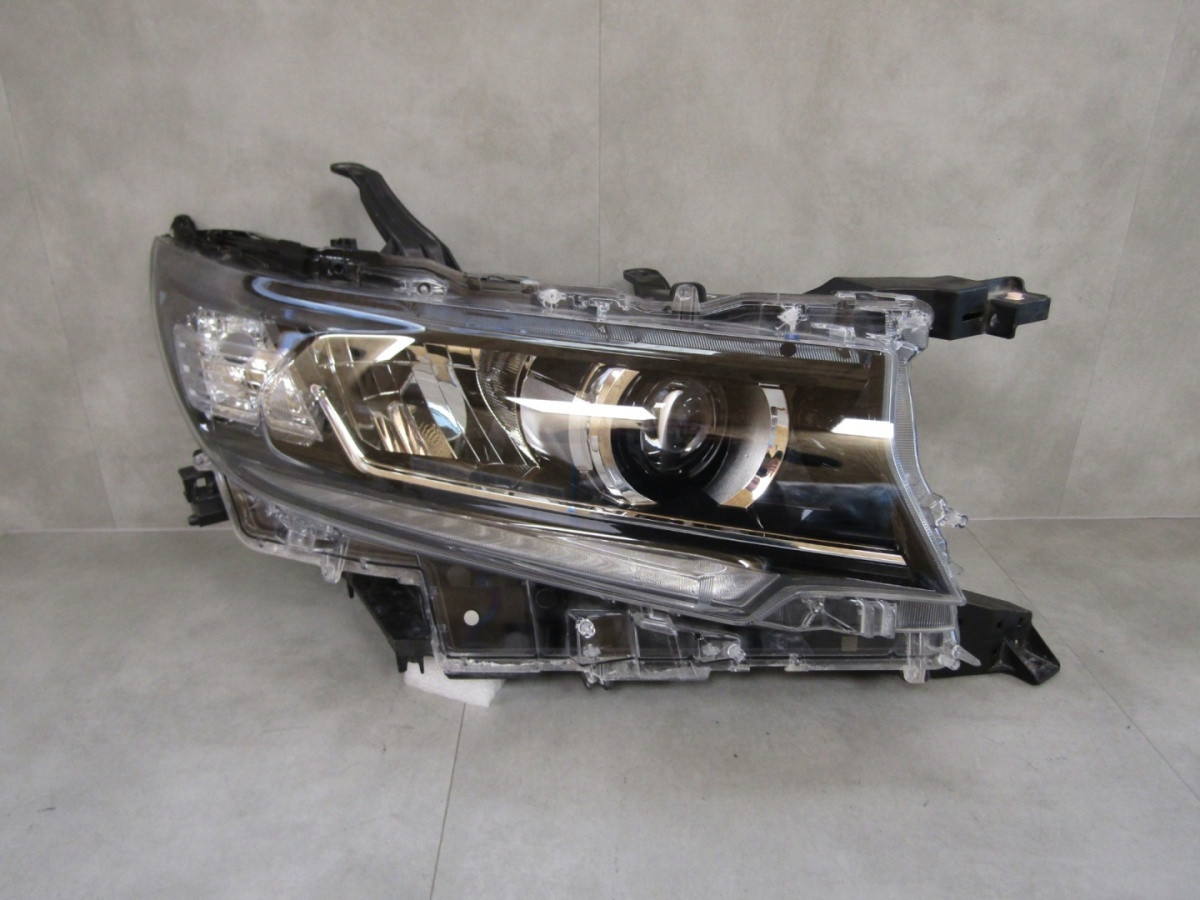 Koplamp Toyota Land Cruiser J150 Facelift LED RH RECHTS 18-22 Z114/K3/14B