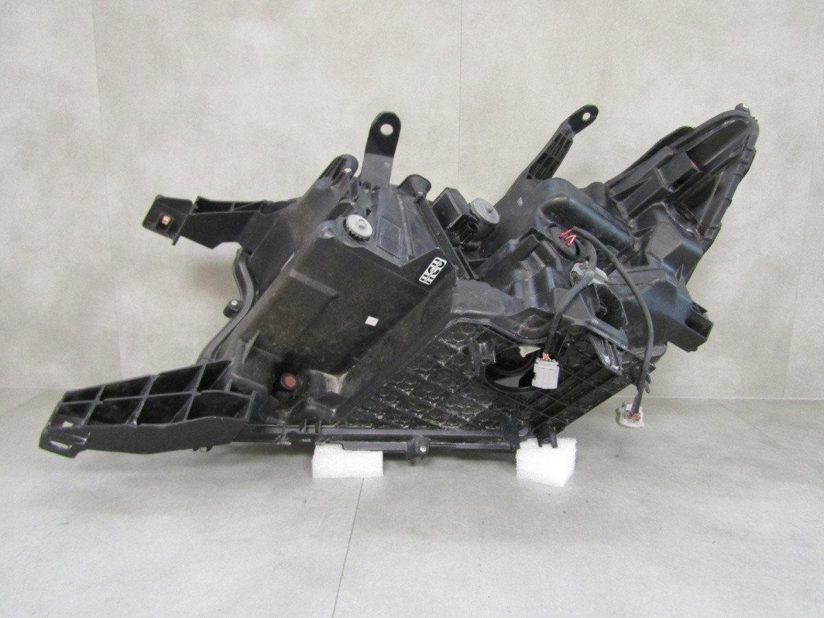 Koplamp Toyota Land Cruiser J150 Facelift LED RH RECHTS 18-22 Z114/K3/14B