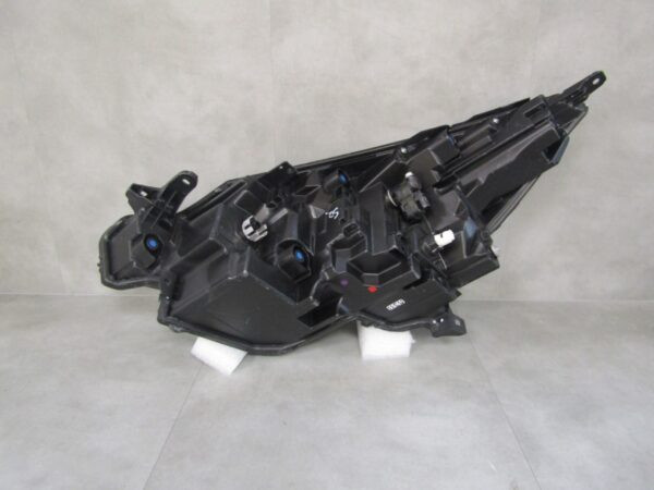 Koplamp TOYOTA CHR II LED RECHTS 81110-F4220-00 23- Z77/K3/9A