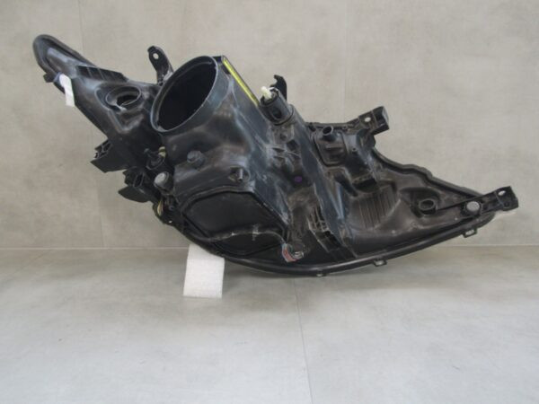 Koplamp TOYOTA AURIS 2 II XENON DRAAIEN 12-15 Links Z49/K3/2A