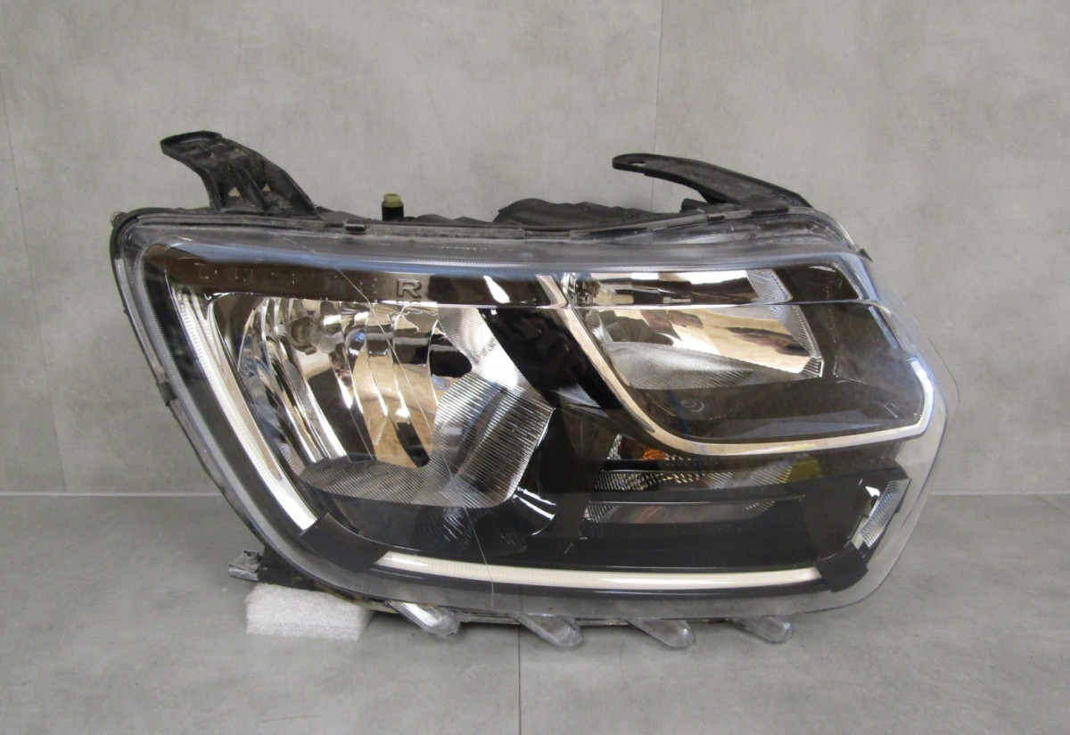 Koplamp DACIA DUSTER 2 II standaard met LED 17-21 RH 260101133R S1251/C82