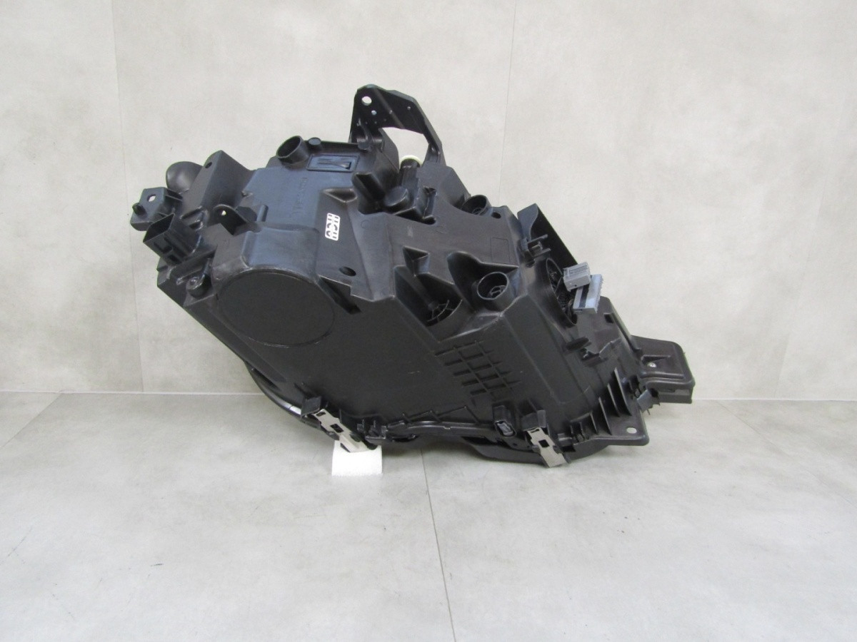 Koplamp VOLVO XC60 II VOLLEDIG LED Links 17-24 32404705 S1740/K3/14D