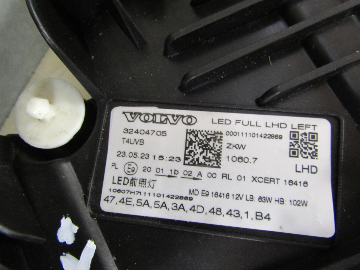 Koplamp VOLVO XC60 II VOLLEDIG LED Links 17-24 32404705 S1740/K3/14D
