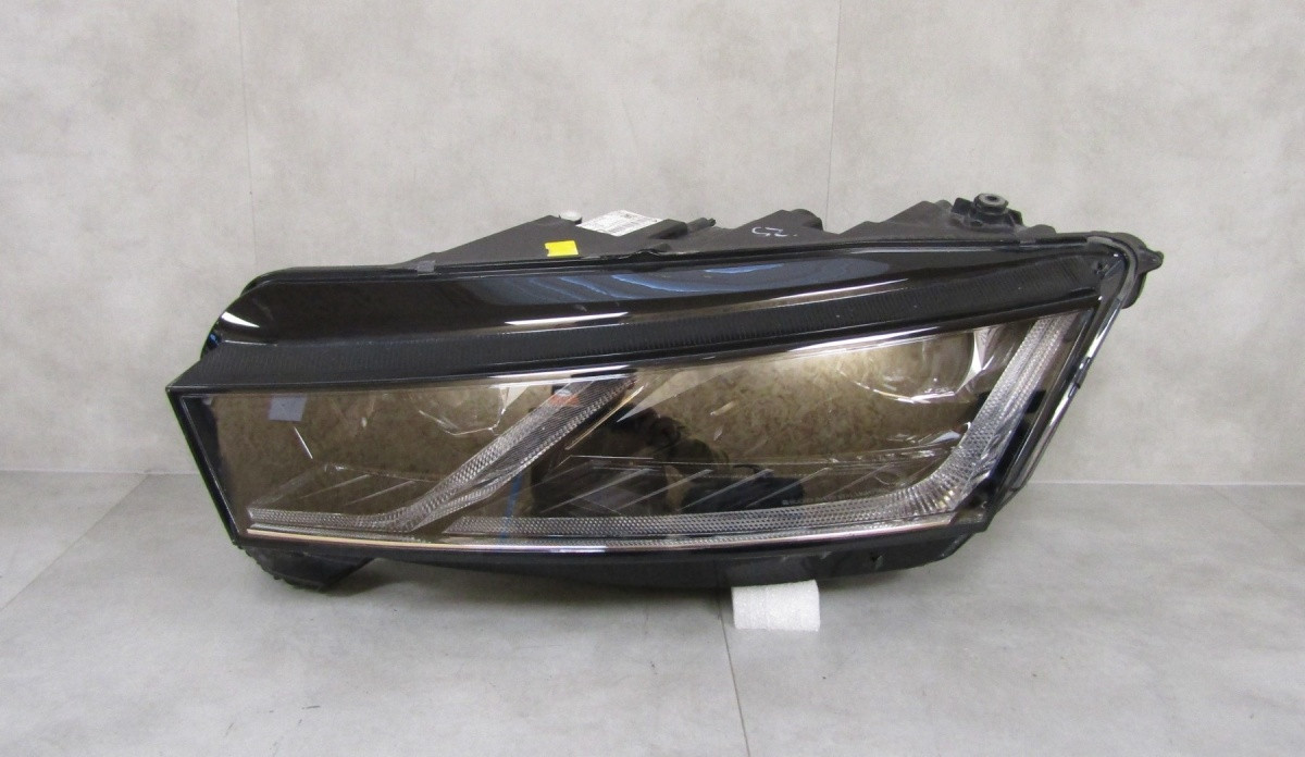 Koplamp SKODA OCTAVIA IV VOLLEDIG LED 19-24 LH Links 5E4941015A S1667/K3/9F