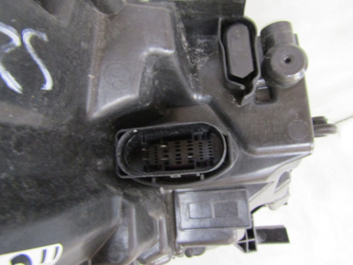 Koplamp SKODA OCTAVIA IV VOLLEDIG LED 19-24 LH Links 5E4941015A S1667/K3/9F