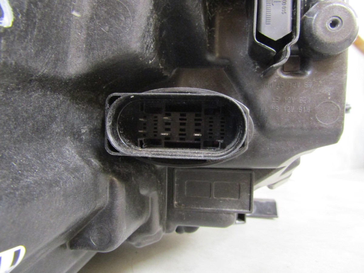 Koplamp SKODA OCTAVIA IV VOLLEDIG LED 19-24 LH Links 5E4941015A S1667/K3/9F