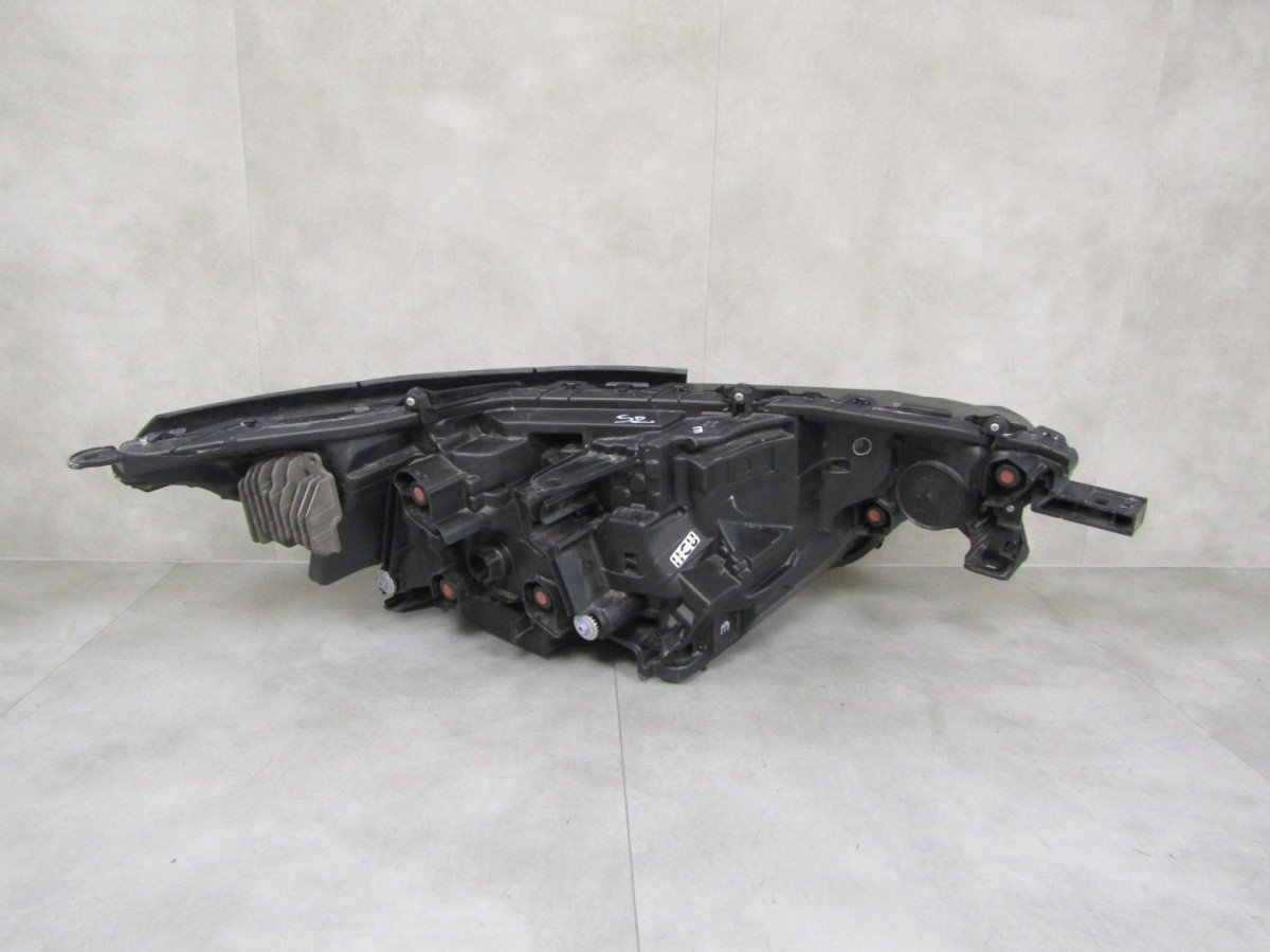 Koplamp TOYOTA BZ4X EA10 Volledige LED LH 22- S1657/K3/9D