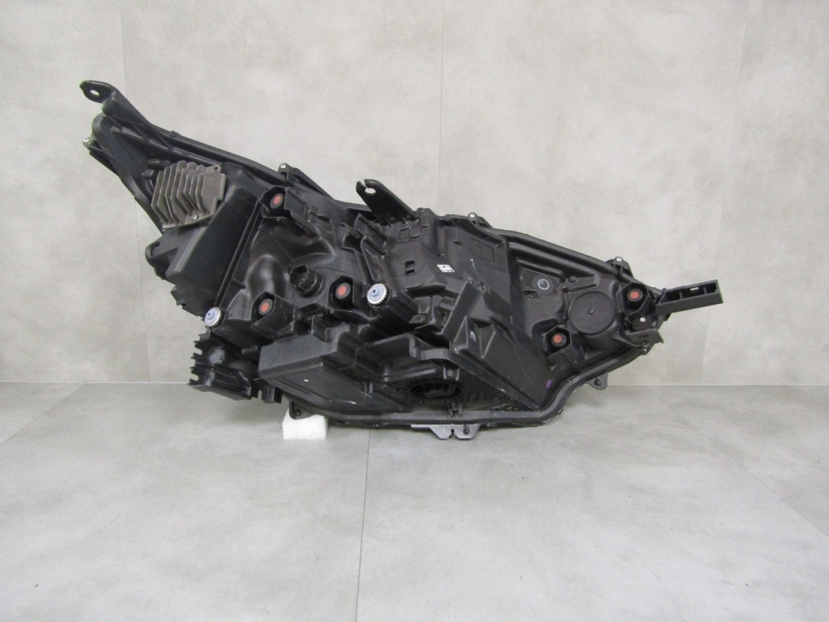 Koplamp TOYOTA BZ4X EA10 Volledige LED LH 22- S1657/K3/9D