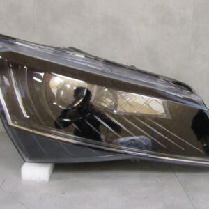 Koplamp Skoda Superb 3 III Draairichting Xenon 15-19 3V1941016B Rechts S1712/K3/12E