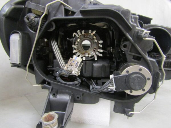 Koplamp VOLKSWAGEN PASSAT B7 XENON DRAAI + LED 10-14 LH Links 3AB941751 S1628/K3/7E