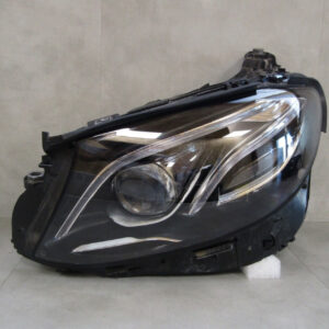 Koplamp Mercedes W213 Full LED Multibeam Blue Hybrid 16-20 LH A2139064704 S1350/k4/3B