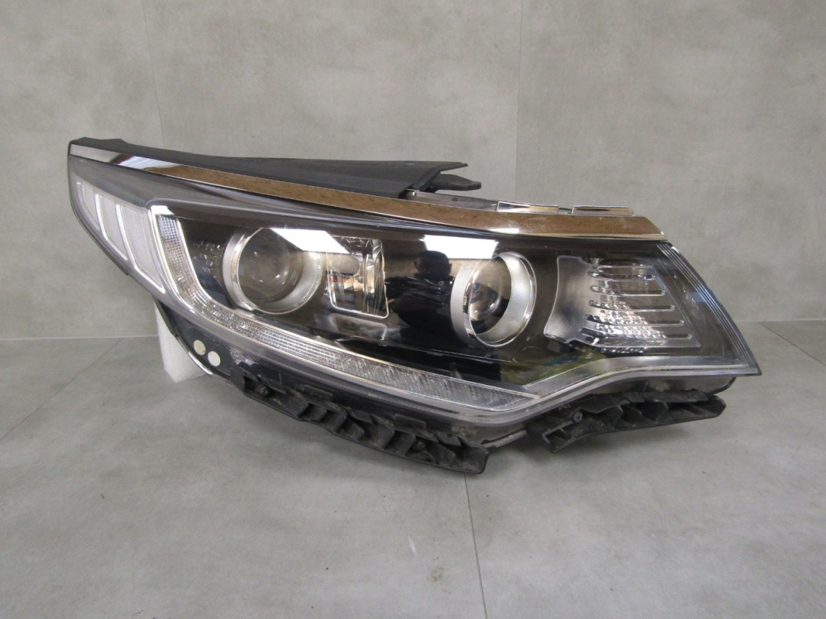 Koplamp KIA OPTIMA IV XENON LED Rechts 92102D4070 15-18 Z80/K3/10A