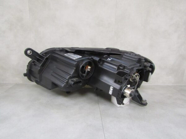 Koplamp VOLKSWAGEN PASSAT B7 XENON DRAAI + LED 10-14 RH Rechts 3AB941034 S1630/K3/8C