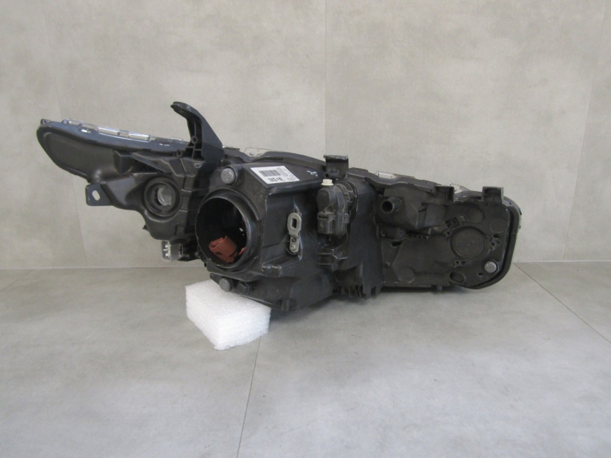 Koplamp TOYOTA AURIS 2 II Facelift NORMALE LENS 15-18 LH Links 81150-02K3 Z91/K3/13A