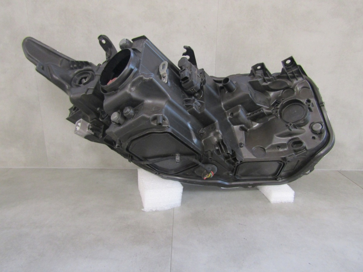 Koplamp TOYOTA AURIS 2 II Facelift NORMALE LENS 15-18 LH Links 81150-02K3 Z91/K3/13A