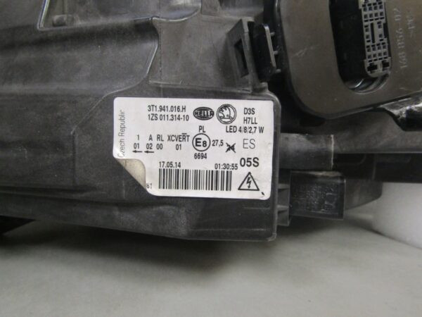 Koplamp SKODA SUPERB 2 II Facelift XENON DRAAIEND 13-15 RH Rechts 3T1941016H S1584/K3/4D